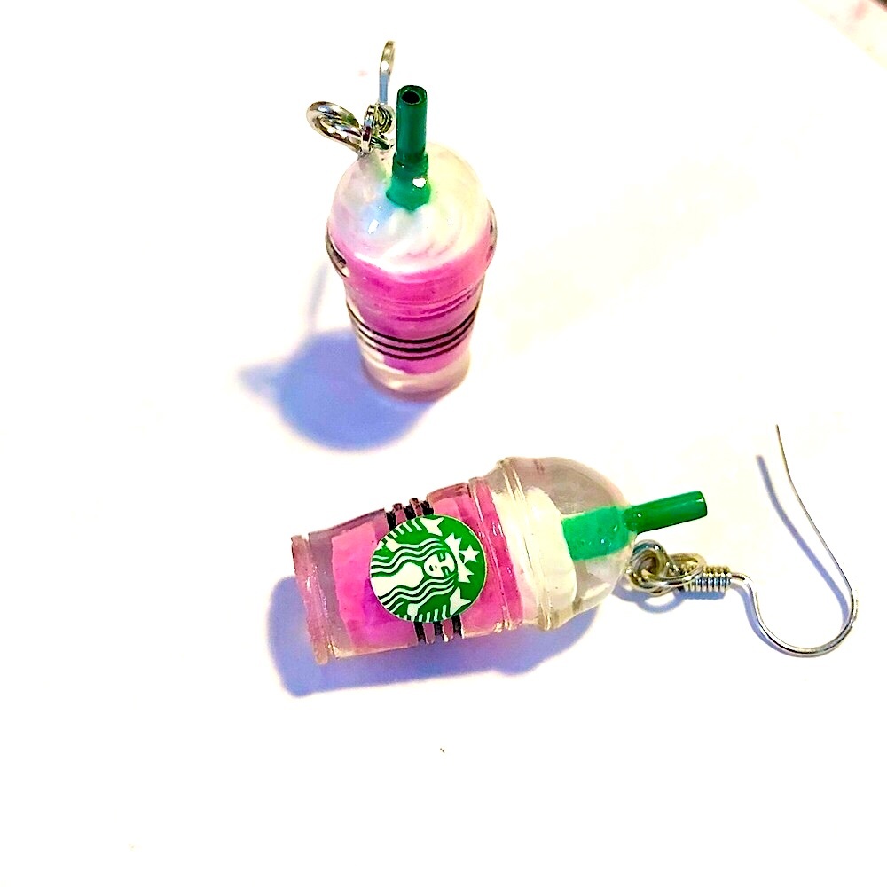 Pink Frappuccino earrings 🍓